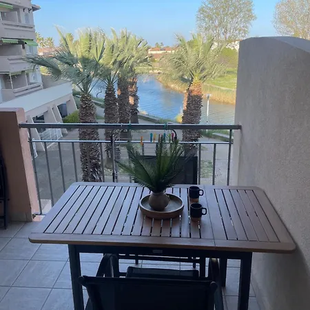 Les Rives Du Port Camargue Apartamento
