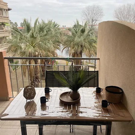 Les Rives Du Port Camargue * Le Grau-du-Roi