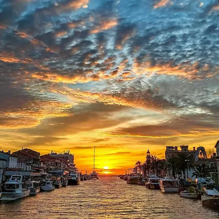 Les Rives Du Port Camargue * Le Grau-du-Roi