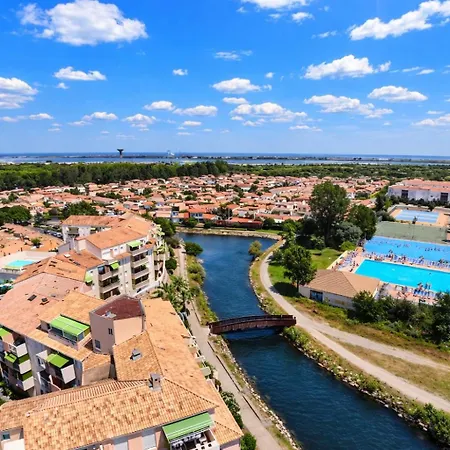 Les Rives Du Port Camargue